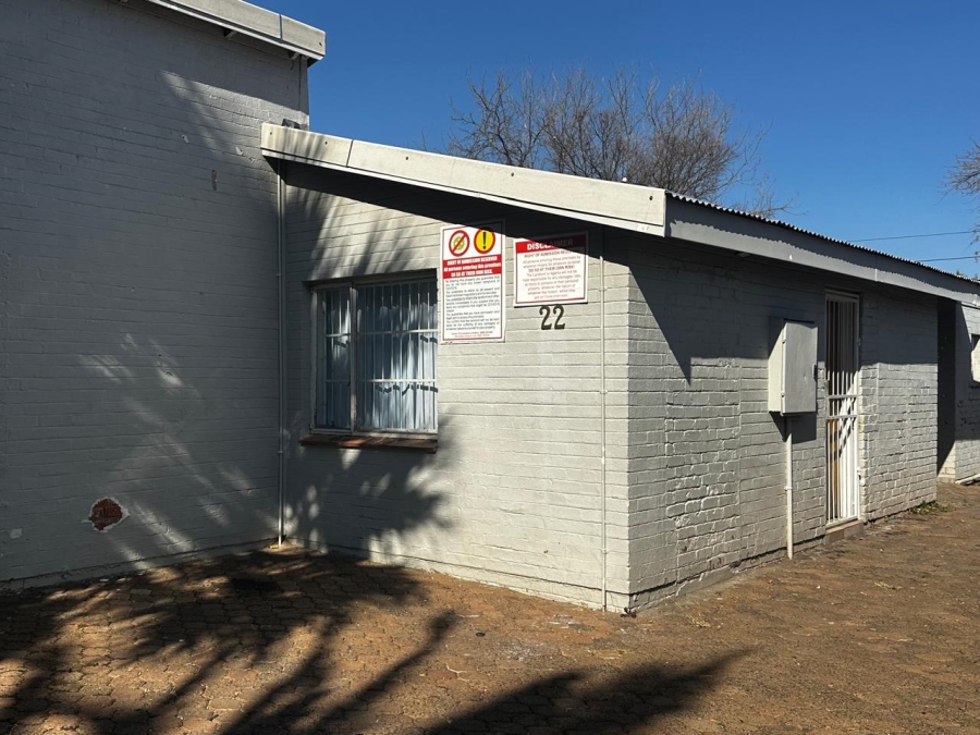 6 Bedroom Property for Sale in Brandwag Free State